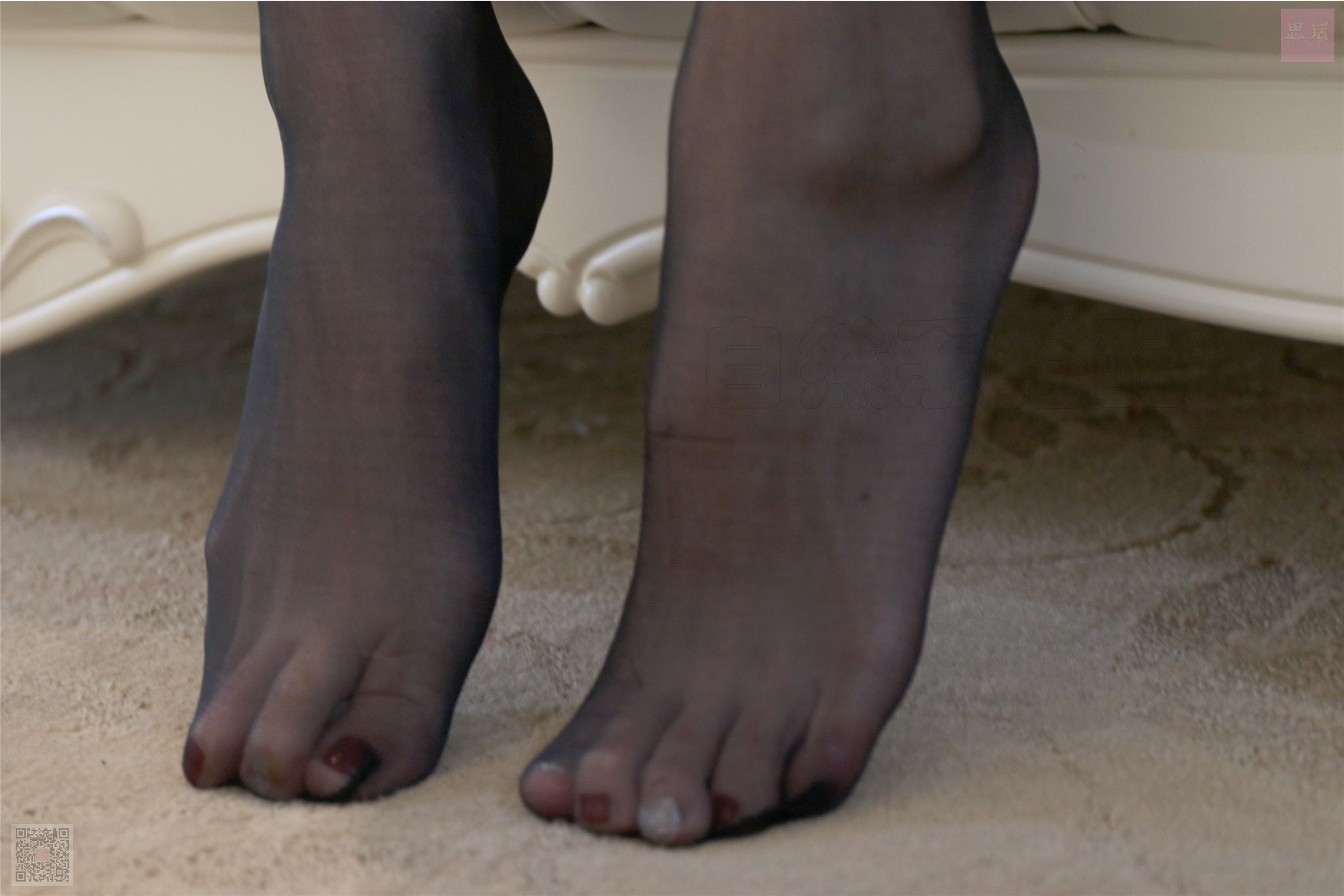 SiHua思话  SH029 小俏 超短裙下的黑丝风光